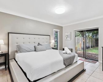 The Home in The Oaks - By Avi - פורט לודרדייל - חדר שינה