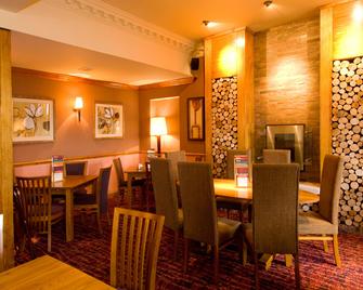 Premier Inn Liverpool (Roby) - 利物浦 - 餐廳