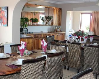 Bluewater Beachfront Guest House - Πορτ Ελίζαμπεθ - Τραπεζαρία