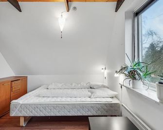 Beautiful home in Millinge with kitchen - Millinge - Bedroom