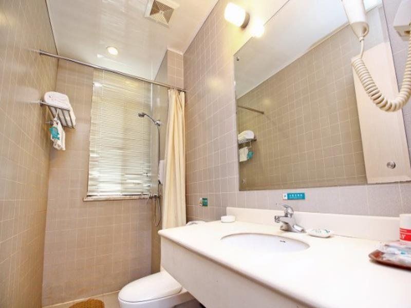 جينجيانغ إن جينان كوانتشينغ رود