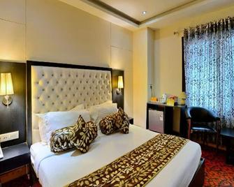 Hotel Kohinoor Palace - Ludhiāna - Habitación
