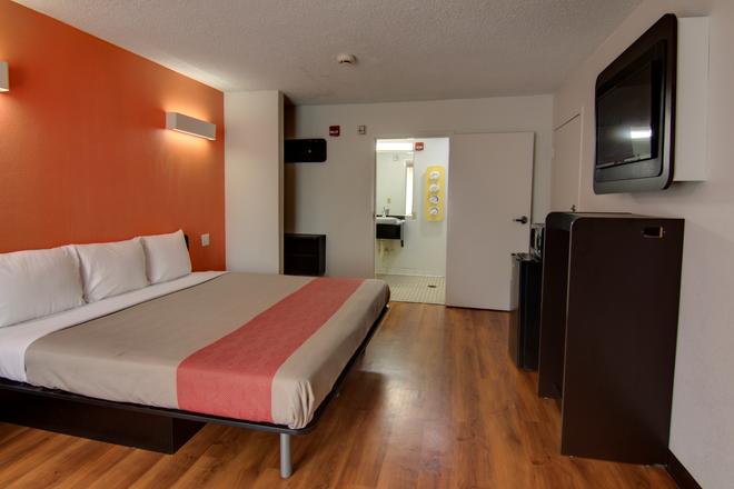 Motel 6 West Monroe La S 69 S 7 0 West Monroe Hotel