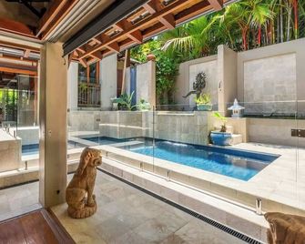 Far Pavilions - An Intimate Bali-style Haven - Port Douglas - Uima-allas