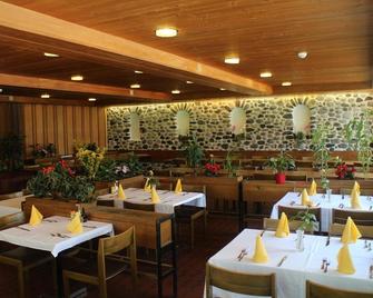 Hotel-Restaurant Stechelberg Bed & Breakfast - Lauterbrunnen - Restaurant
