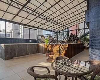 Slaviero Curitiba Shopping - Curitiba - Balcony