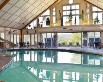 Big Cedar Wilderness Club Studio Relaxing resort in charming Ridgedale - Ridgedale - Pool