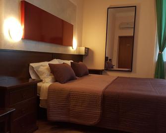 Hotel La Pendola - Ozzero - Bedroom
