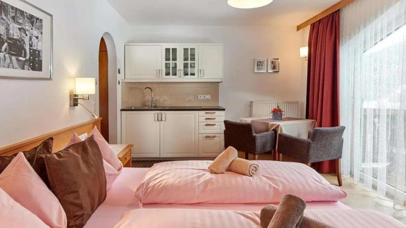 Apartments Neue Post
