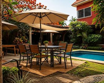 Finca Chipitlan Hotel - Cuernavaca - Patio
