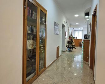 Hotel Zara - Naples - Hallway