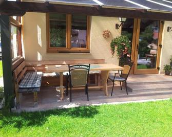 Pension Arnspitze - Scharnitz - Innenhof