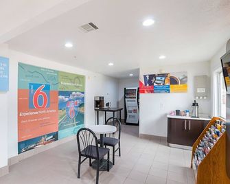 Motel 6-Grand Prairie, Tx - Near Six Flags Drive - גרנד פריירי - לובי