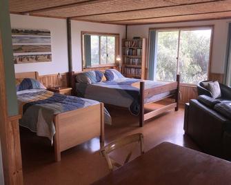 Guy's Cross Farm Cottage - Queanbeyan - Bedroom