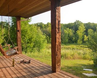 The Doorgeous Tamarack Cabin - Sturgeon Bay - Balcony
