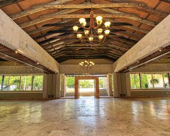 Hotel Ciudad Real Palenque - Palenque - Lobby