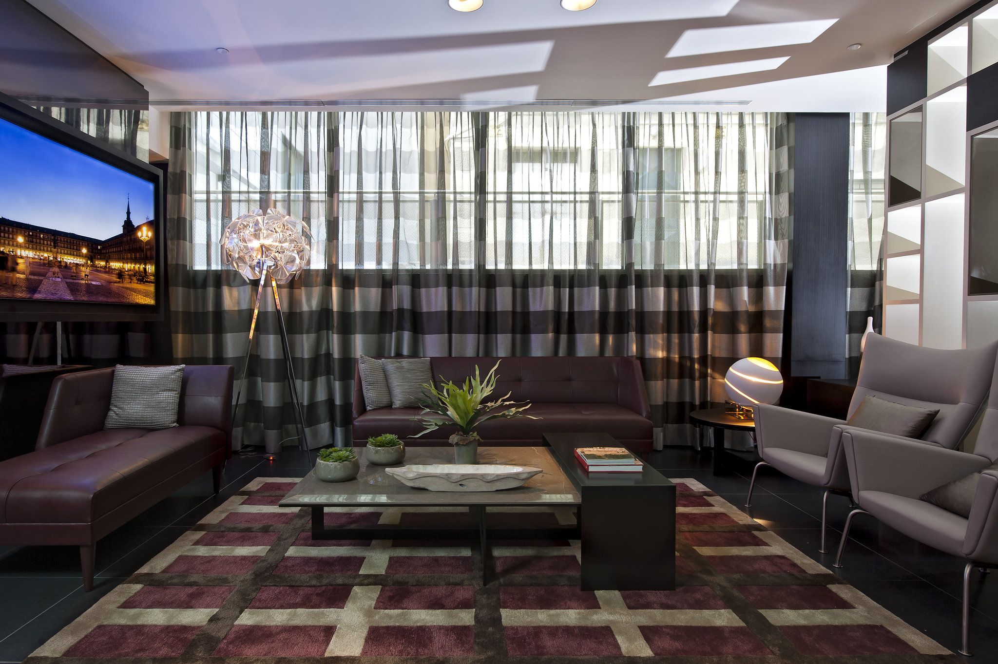 Lounge view of Eurostars Plaza Mayor