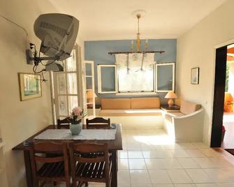 Elena Apartments Corfu - Acharavi - Comedor