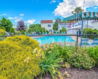 Charming condo with pool and deck space - Moody - Pool