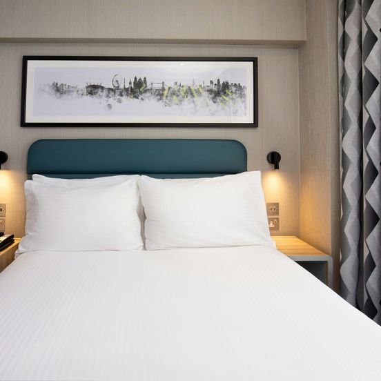 City Sleeper at Royal National Hotel image 1