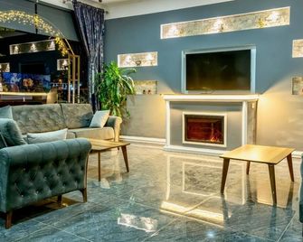 Hitit Marina Hotel & Bungalows - אלניה - טרקלין