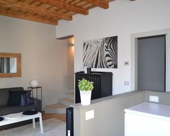 Porta 22 Charme&Relax - Bergamo - Wohnzimmer