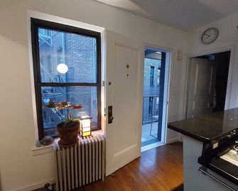 Cozy, quiet and family friendly 2-bedroom apartment in Chinatown, NYC - New York