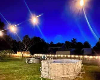 Stunning 1-Bed Glamping Tent in Cleveland - Cleveland