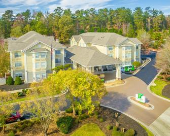 Holiday Inn Hotel and Suites Peachtree City, an IHG Hotel - Peachtree City - Building