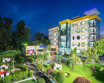 Hotel Siddhartha Tikapur - Tīkāpur - Edificio