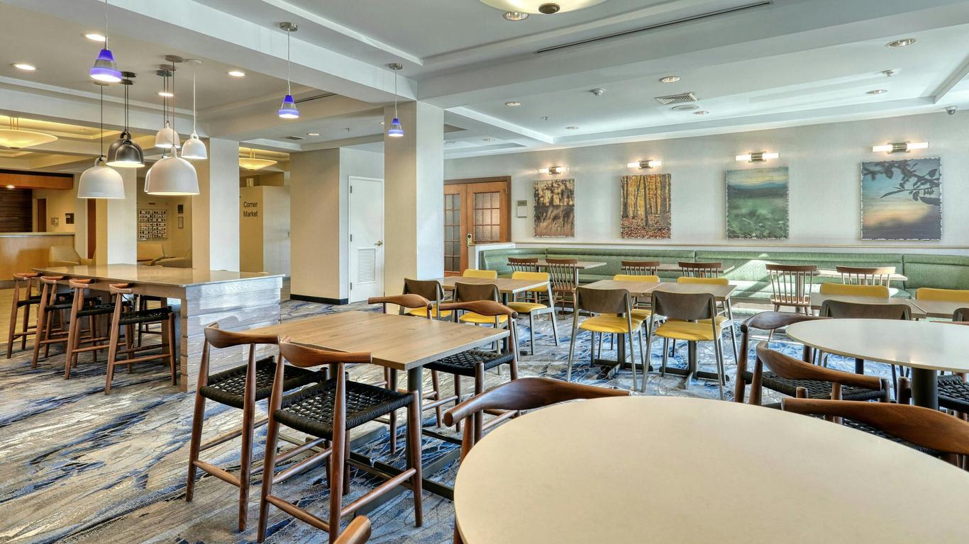 Fairfield Inn & Suites by Marriott Woodbridge