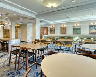 Fairfield Inn & Suites by Marriott Woodbridge - Avenel - Restaurant