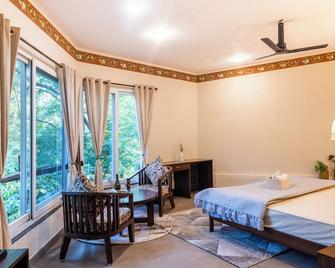 Jungle Ghar - Pachmarhi - Bedroom