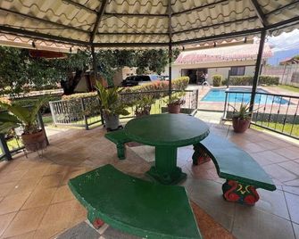 Villa Jeannette - Coyolar - Piscina