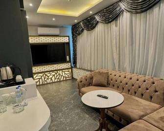 Golden Rose Deluxe Hotel - Magnesia ad Sipylum - Lounge