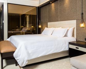 Eb Hotel By Eurobuilding Quito Airport - Quito - Bedroom