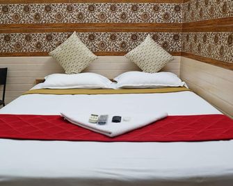 Just Guest House, Chennai Airport - Pallāvaram - Habitación