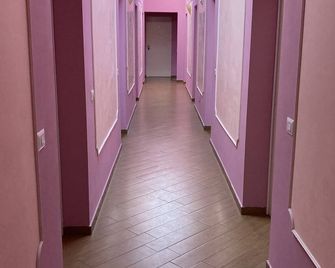 Residence le Ginestre Apartment No. 2 Two-room apartment 2 beds - Avezzano - Pasillo