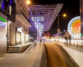 Holiday Inn Express Amiens By IHG - Amiens - Building