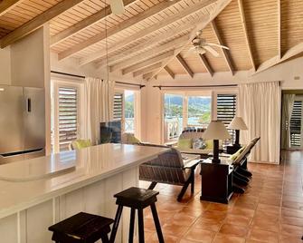 Calypso Villa Galleon Beach 2mins Walk - English Harbour - Dining room