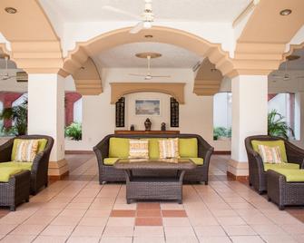 Hotel Quinta Antigua - Лазаро Карденас - Лоббі