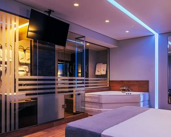 Pines Hotel - Kifisia - Habitación