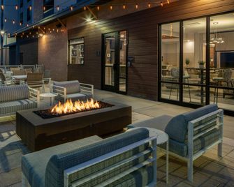 Fairfield by Marriott Inn & Suites Surprise Prasada - Surprise - Patio