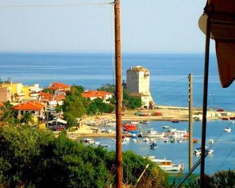 Pansion Katerina - Ouranoupoli - Outdoor view