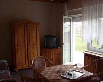 Gasthof Bergquelle - Wandlitz - Essbereich