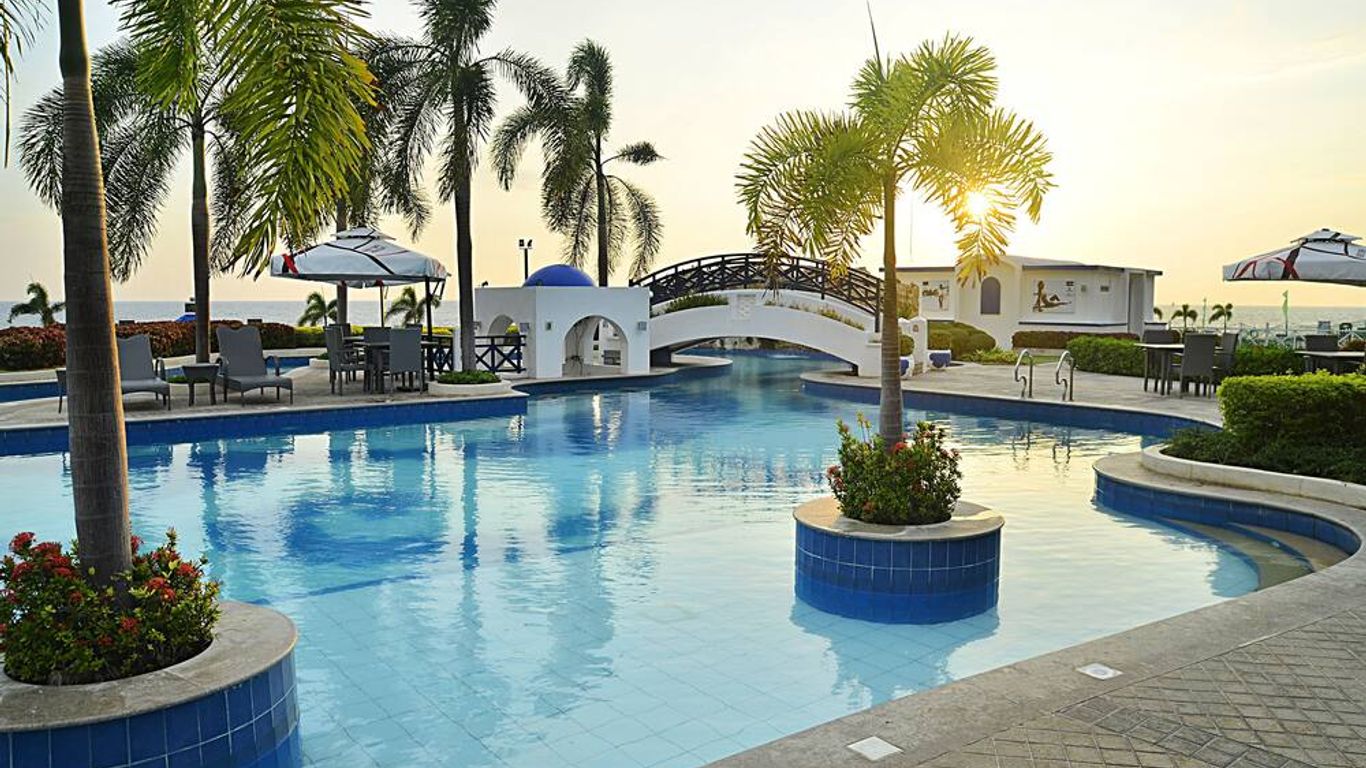 Thunderbird Resorts - Poro Point
