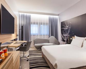 Novotel Tours Centre Gare - Tours - Habitación