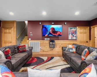 Hickory Hollow Lodge - Townsend
