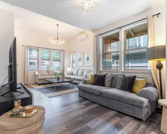 Aloha Breeze by Avantstay Ocean View, Near Beach - Waianae - Sala de estar