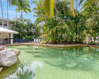 Ocean Palms Apartments - Port Douglas - Piscina